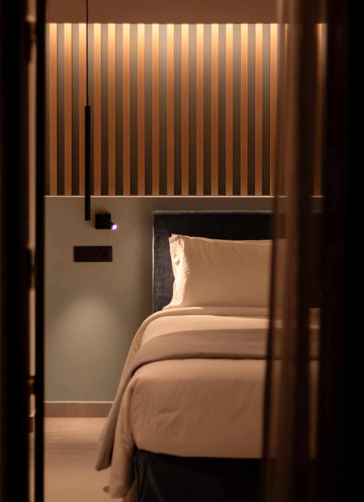 Orama Luxury Suite 3 Bedrooms With Private Pool ヘルソニソス エクステリア 写真