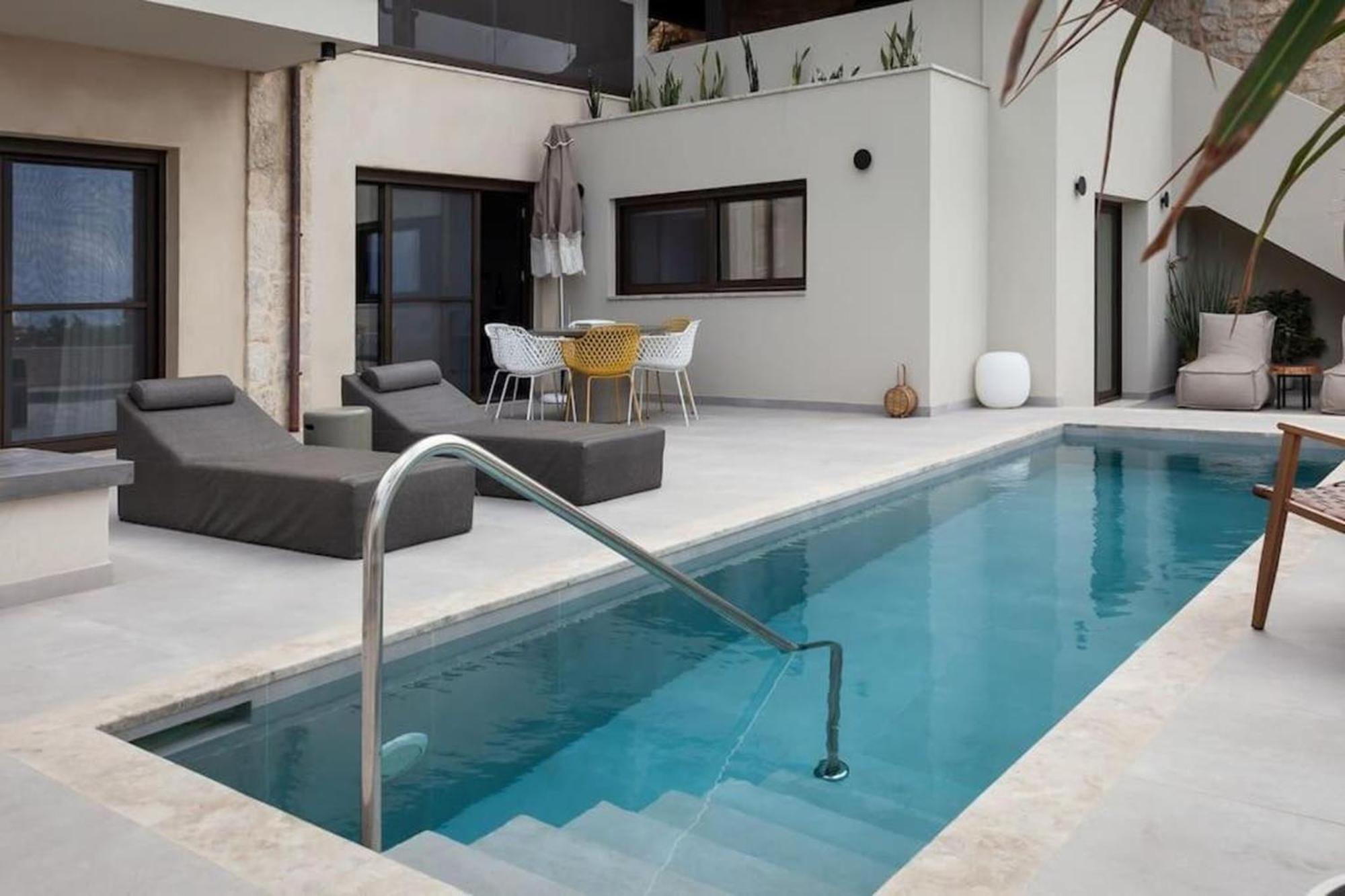 Orama Luxury Suite 3 Bedrooms With Private Pool ヘルソニソス エクステリア 写真